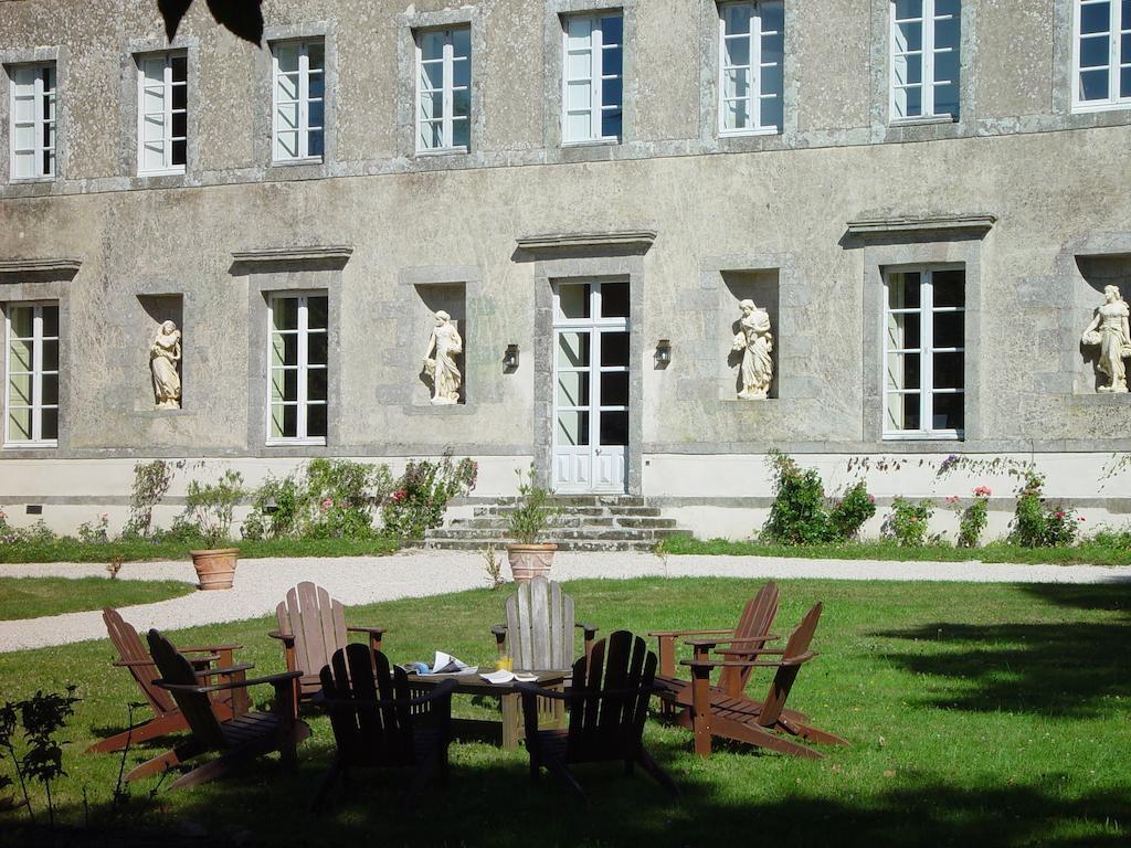 Chateau De La Marronniere Panzió Aizenay Kültér fotó